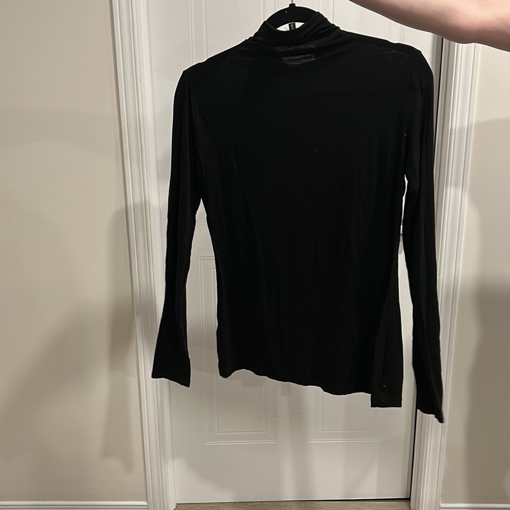 DYNAMITE MOCKNECK TOP - Picture 2 of 3